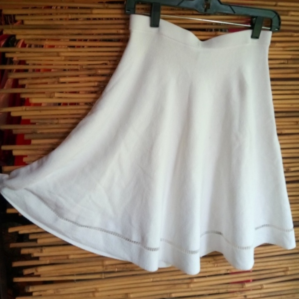 Carmen white knit skirt